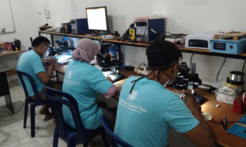 Kursus Teknisi HP LKP Edugenic Surabaya